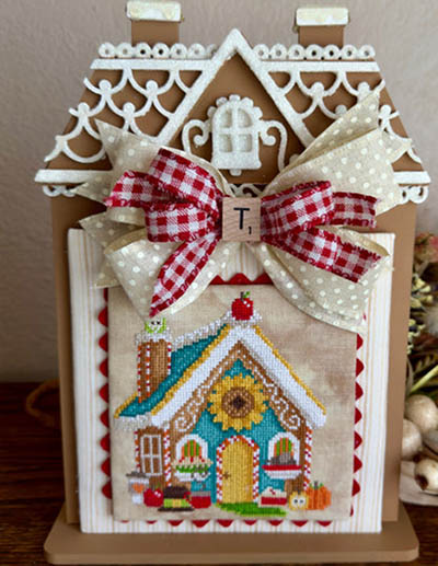 All Seasons Gingerbread House Collaboration - Thanksgiving