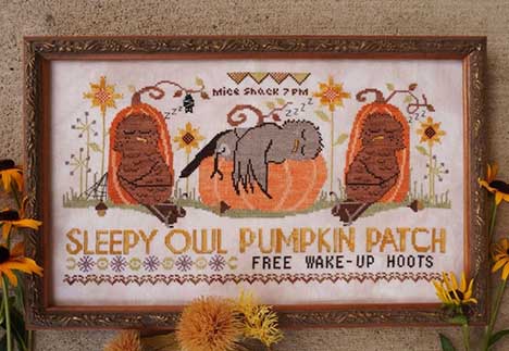 Sleepy Owl Pumpkin Patch