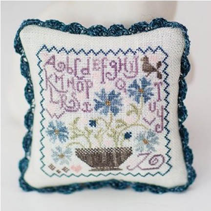 Alphabet Bleuet (Blueberry Alphabet) - Ye Olde Cross Stitchery