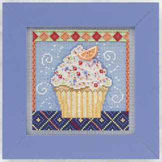 2011 Spring Button & Bead-Vanilla Cupcake 